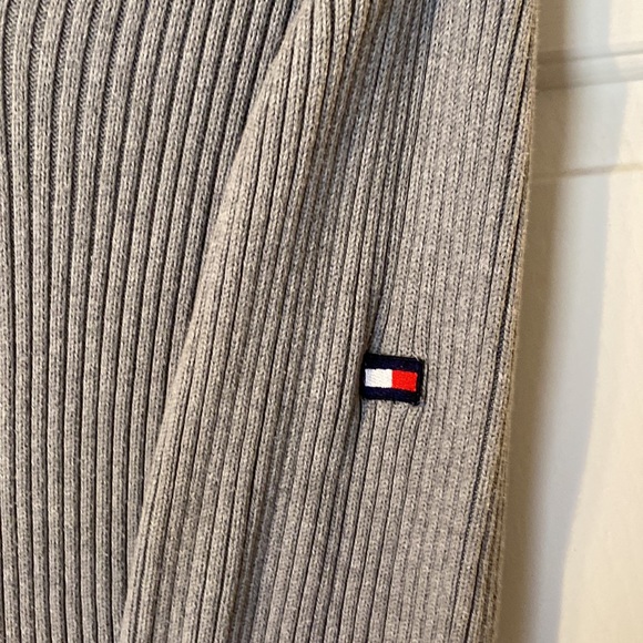 Vintage Tommy Hilfiger sweater - Picture 3 of 3